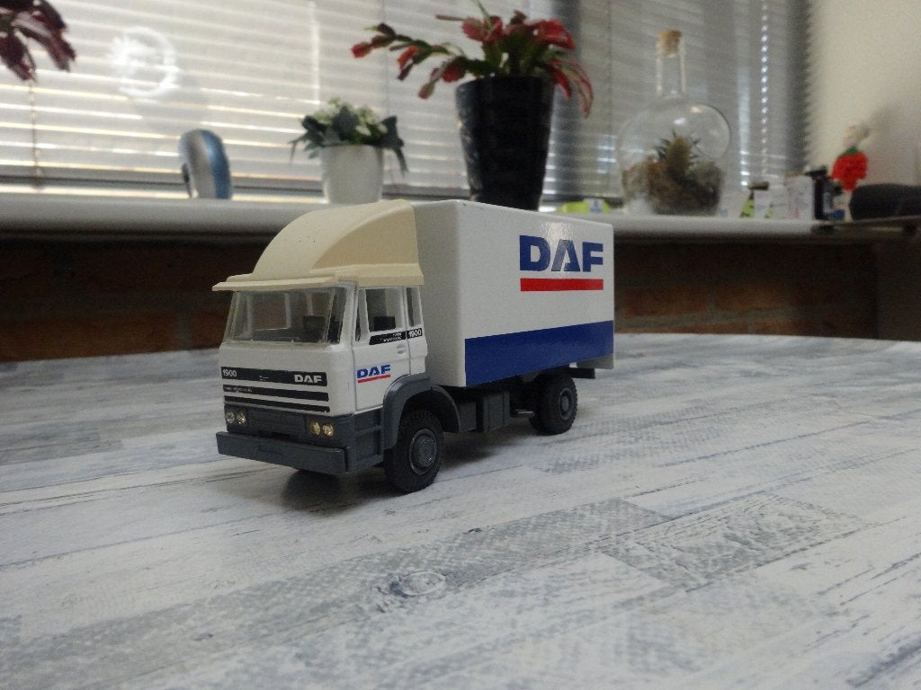 DAF 1900 motorwagen Lion Car, Hobby en Vrije tijd, Modelauto's | 1:50, Ophalen of Verzenden, Nieuw, Bus of Vrachtwagen, Lion Toys
