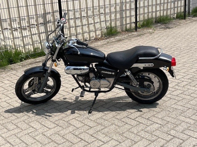 Jincheng Knight JC50Q-8, Gebruikt, Maximaal 45 km/u, 49 cc, 4 versnellingen