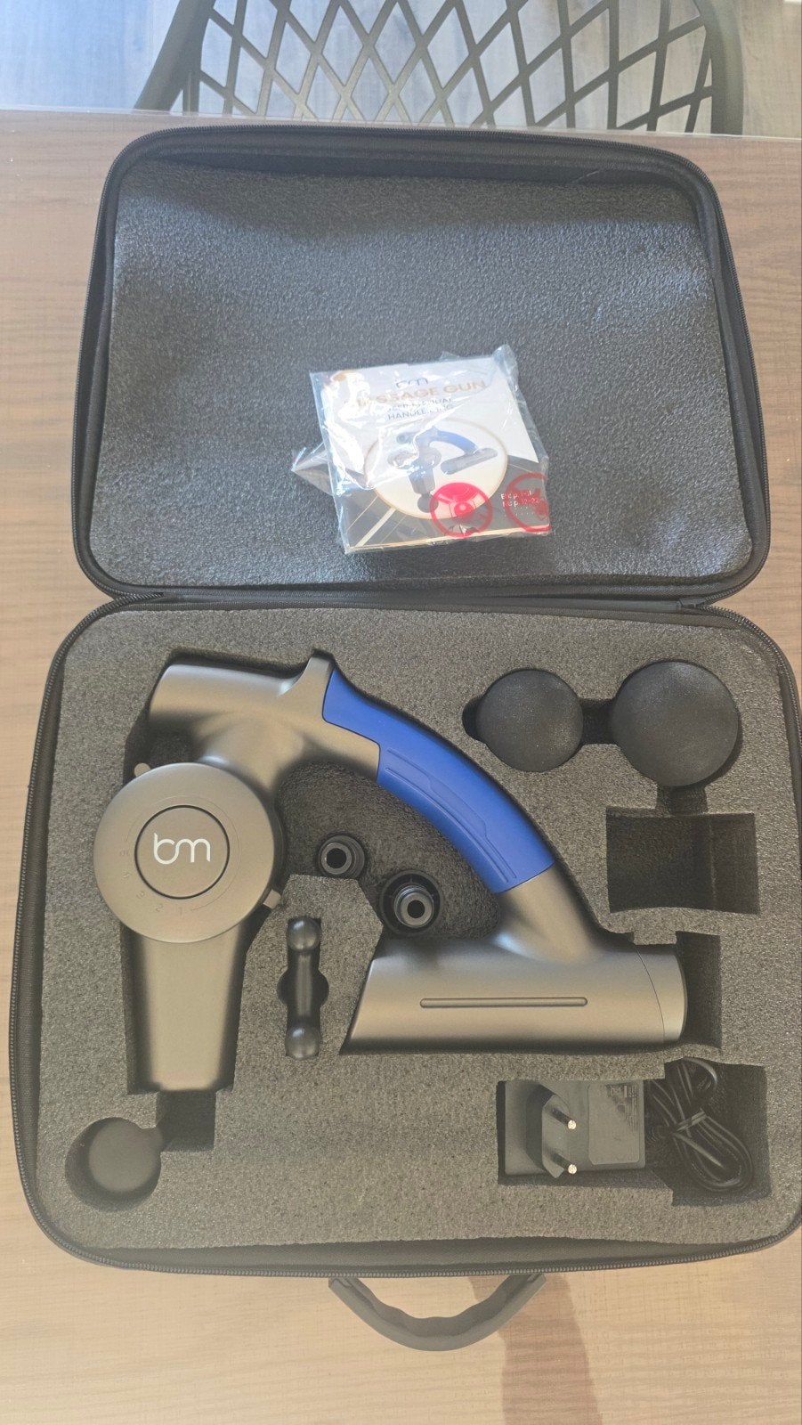Volledig Nieuwe Draadloze Massage Gun met 6 Opzetstukken, Ophalen of Verzenden, Nieuw, Apparaat