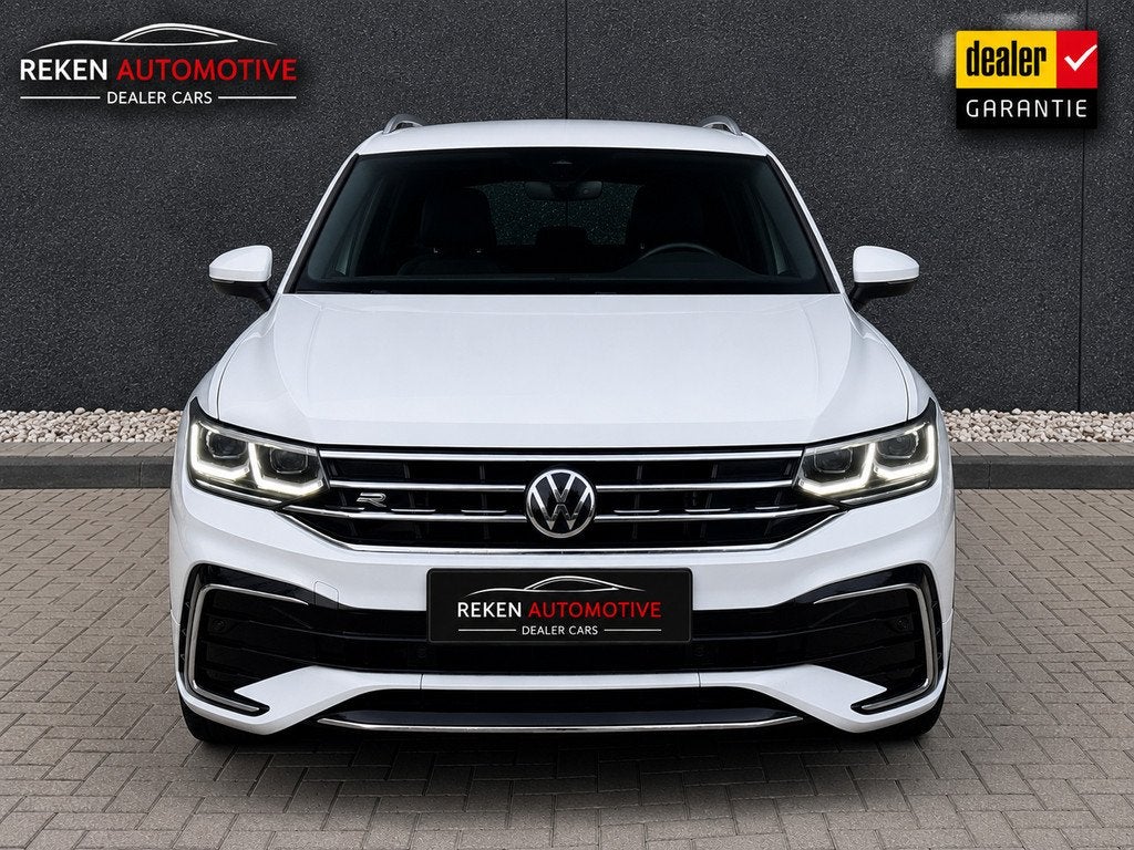 Volkswagen Tiguan 1.4 TSI eHybrid R-Line Virtual Carplay Acc, Auto's, Volkswagen, 1716 kg, 4 cilinders, Met garantie (alle), Wit