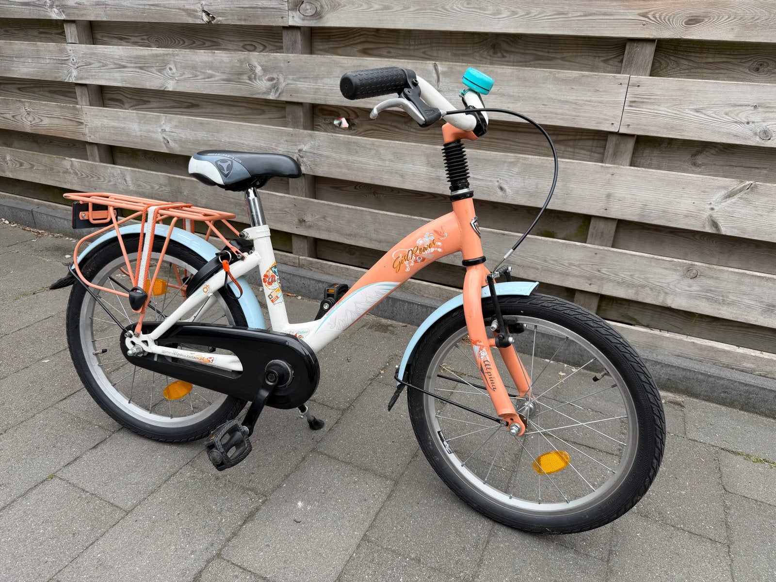 Alpina 18 inch meisjesfiets - Zo goed als nieuw, Fietsen en Brommers, Fietsen | Meisjes, Ophalen, Terugtraprem, 18 inch, Handrem