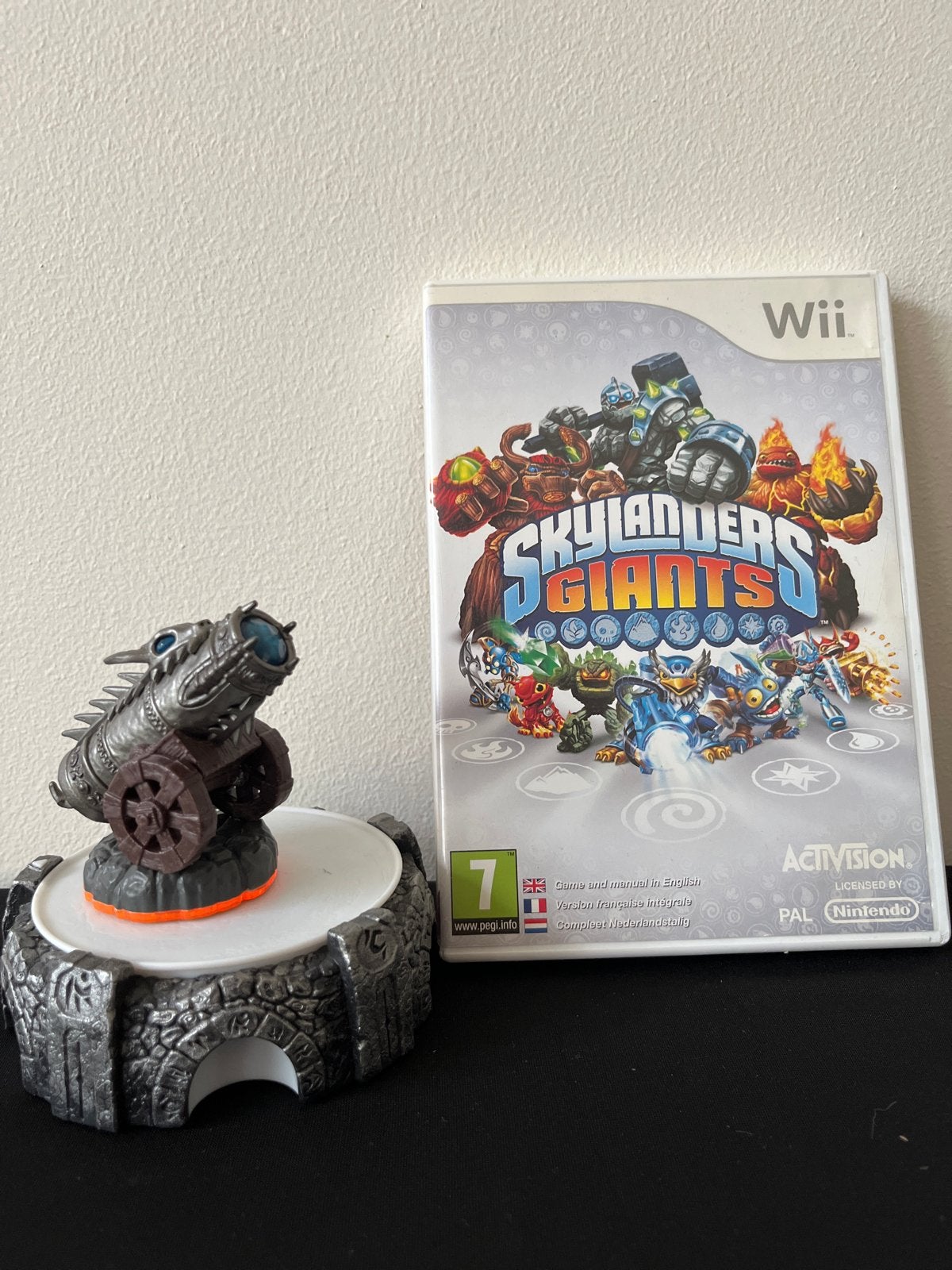 Skylanders Giants Wii Starter Pack + Portal + Popje, Avontuur en Actie, 1 speler, Ophalen of Verzenden, Zo goed als nieuw