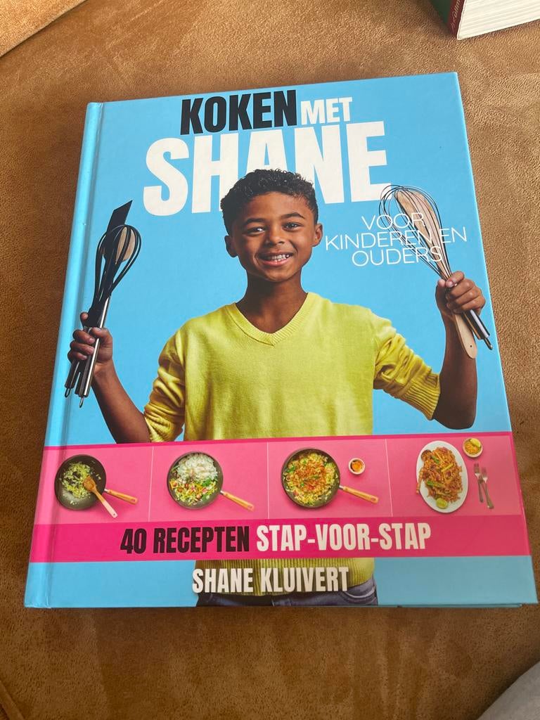Koken met Shane - Kinderkookboek met simpele recepten, Boeken, Kookboeken, Hoofdgerechten, Ophalen of Verzenden, Zo goed als nieuw