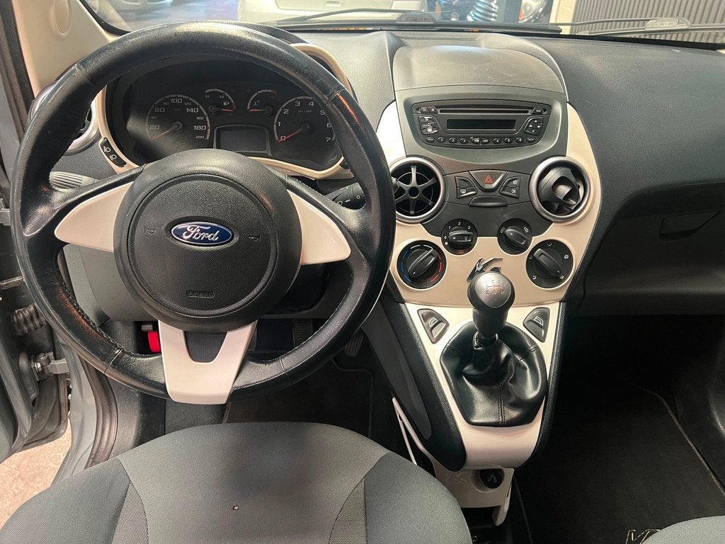 Ford Ka 1.2 Titanium X 2e Eigenaar - Distibutie vervangen -, Auto's, Ford, Voorwielaandrijving, Stof, Gebruikt, 4 cilinders