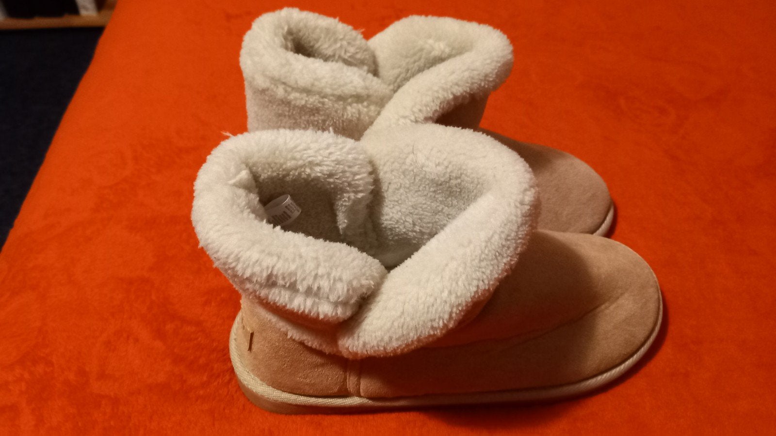 Esprit dames pantoffels maat 39, Beige, Ophalen of Verzenden, Zo goed als nieuw, Pantoffels of Sloffen