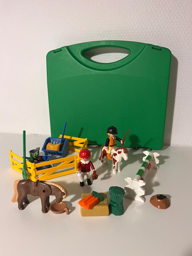 Playmobil 5893 - Meeneem koffer manage, Ophalen of Verzenden, Zo goed als nieuw, Complete set