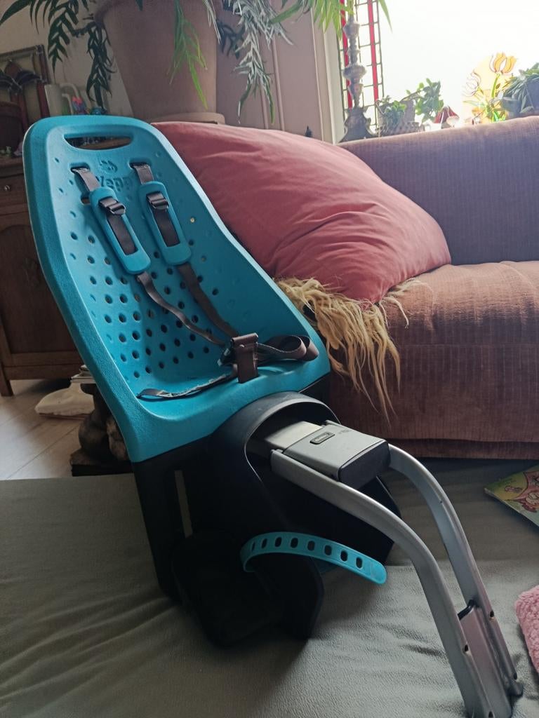 Yepp kinderzitje achterop met frame montage, Fietsen en Brommers, Fietsaccessoires | Fietsstoeltjes, Ophalen, Achterzitje, Yepp