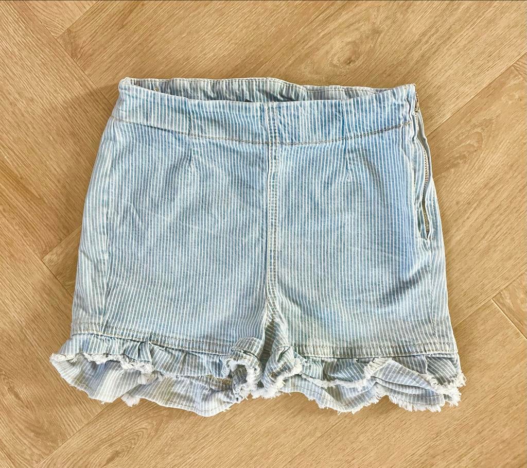 Like Flo Gestreepte shorts met ruches maat 152, Kinderen en Baby's, Kinderkleding | Maat 152, Zo goed als nieuw, Meisje, Broek