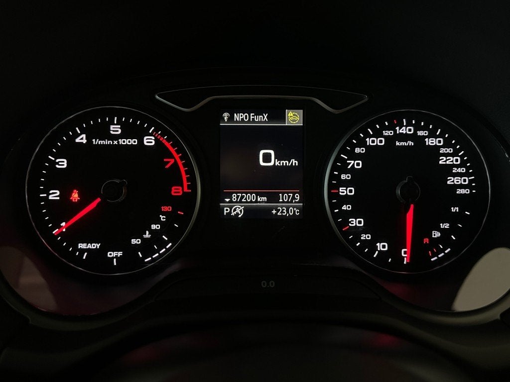 Audi Q2 35 TFSI S EDITION l CAMERA l TREKH l CLIMA l ELEK KL, 4 cilinders, Wit, Bedrijf, 690 kg