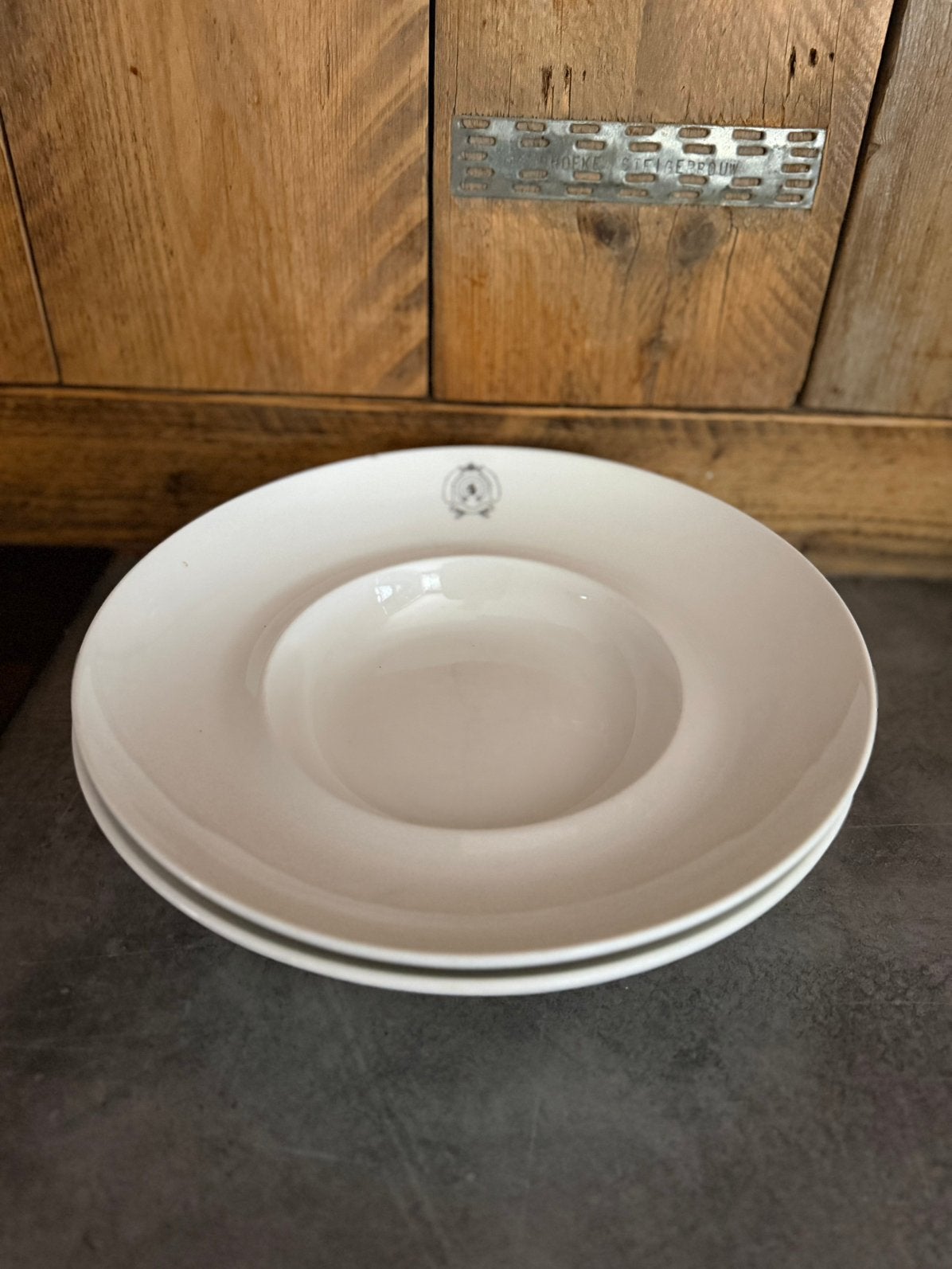Riviera Maison grote ronde pasta borden 2 stuks., Huis en Inrichting, Keuken | Servies, Overige merken, Ophalen of Verzenden, Zo goed als nieuw