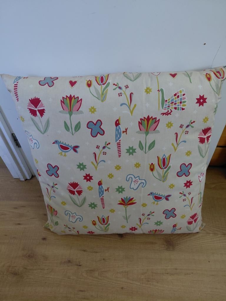 Gaaf kussen 70x70 cm met vrolijke print, Ophalen of Verzenden, Gebruikt, Overige kleuren, Vierkant