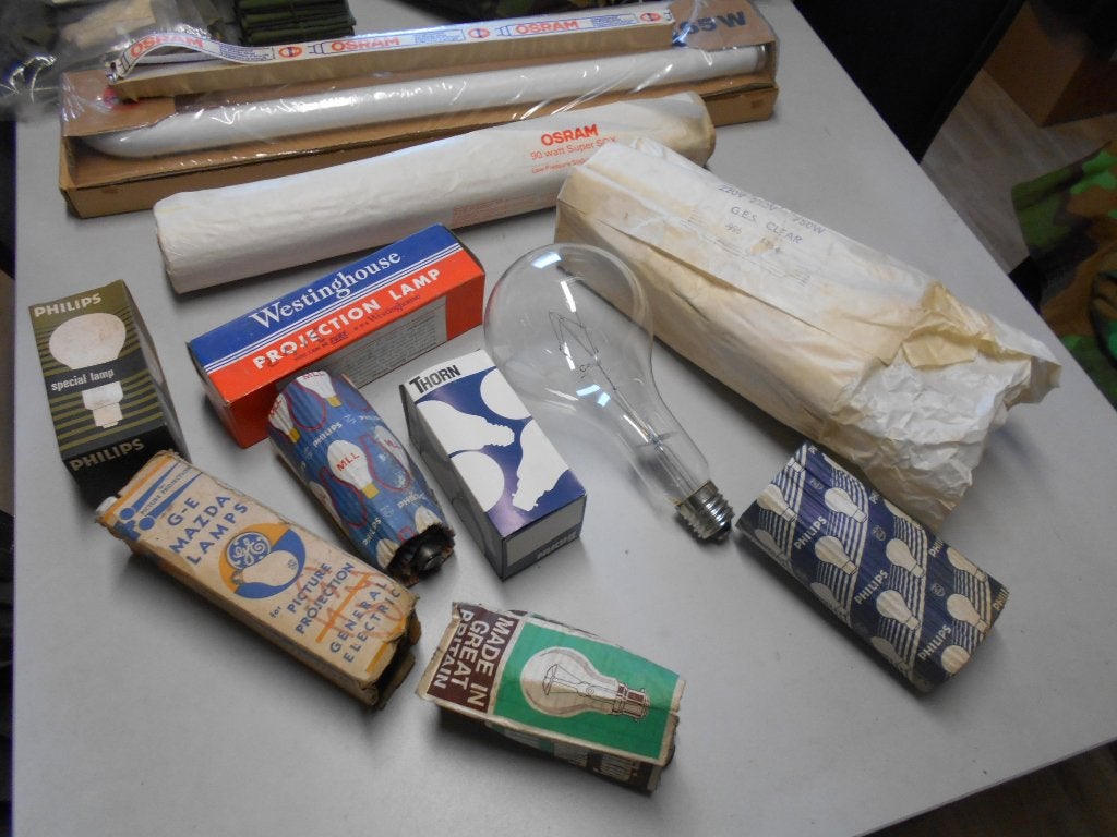 Vintage TL lampen, gloeilampen en meer (ruim op voorraad), Ophalen of Verzenden, Nieuw, Overige fittingen