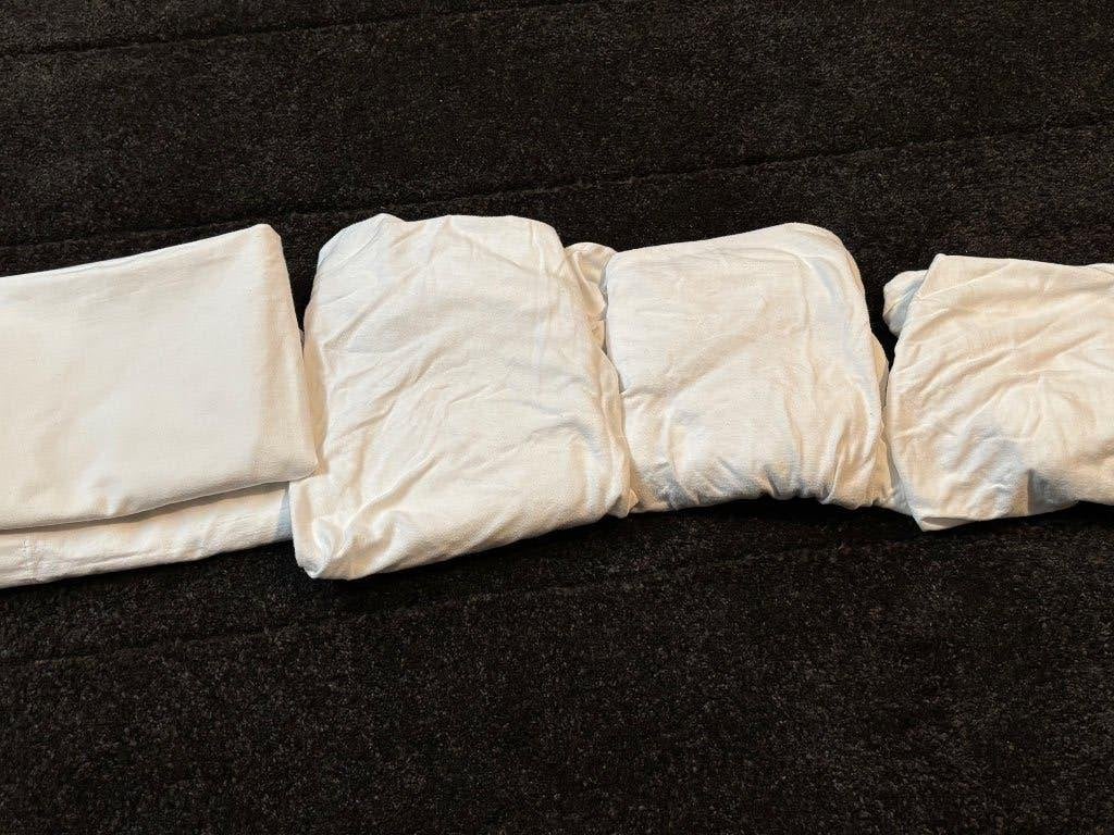 3 hoeslakens (Jollein en Hema) wieg en 2 bovenlakentjes, Kinderen en Baby's, Ophalen, Gebruikt, Jongetje of Meisje, Wit