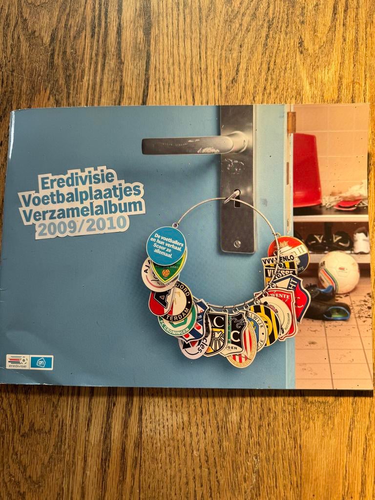 Eredivisie Voetbal Plaatjes Verzamelalbum 2009/2010, Verzamelen, Ophalen of Verzenden, Zo goed als nieuw, Overige binnenlandse clubs