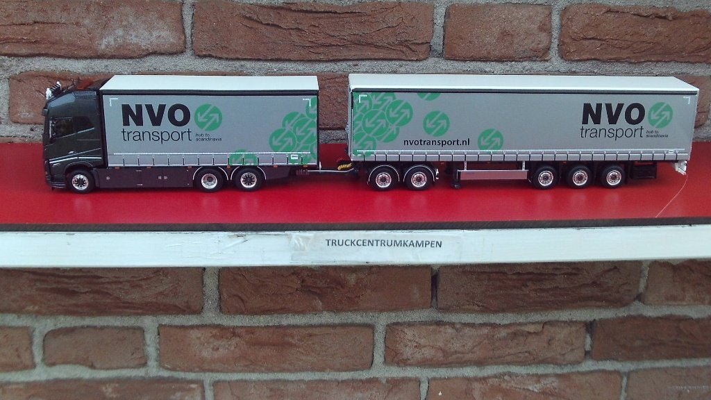 WSI  Volvo  FH5  Globetrotter  XL  van  Tuinstra., Hobby en Vrije tijd, Ophalen of Verzenden, Nieuw, Bus of Vrachtwagen, Wsi