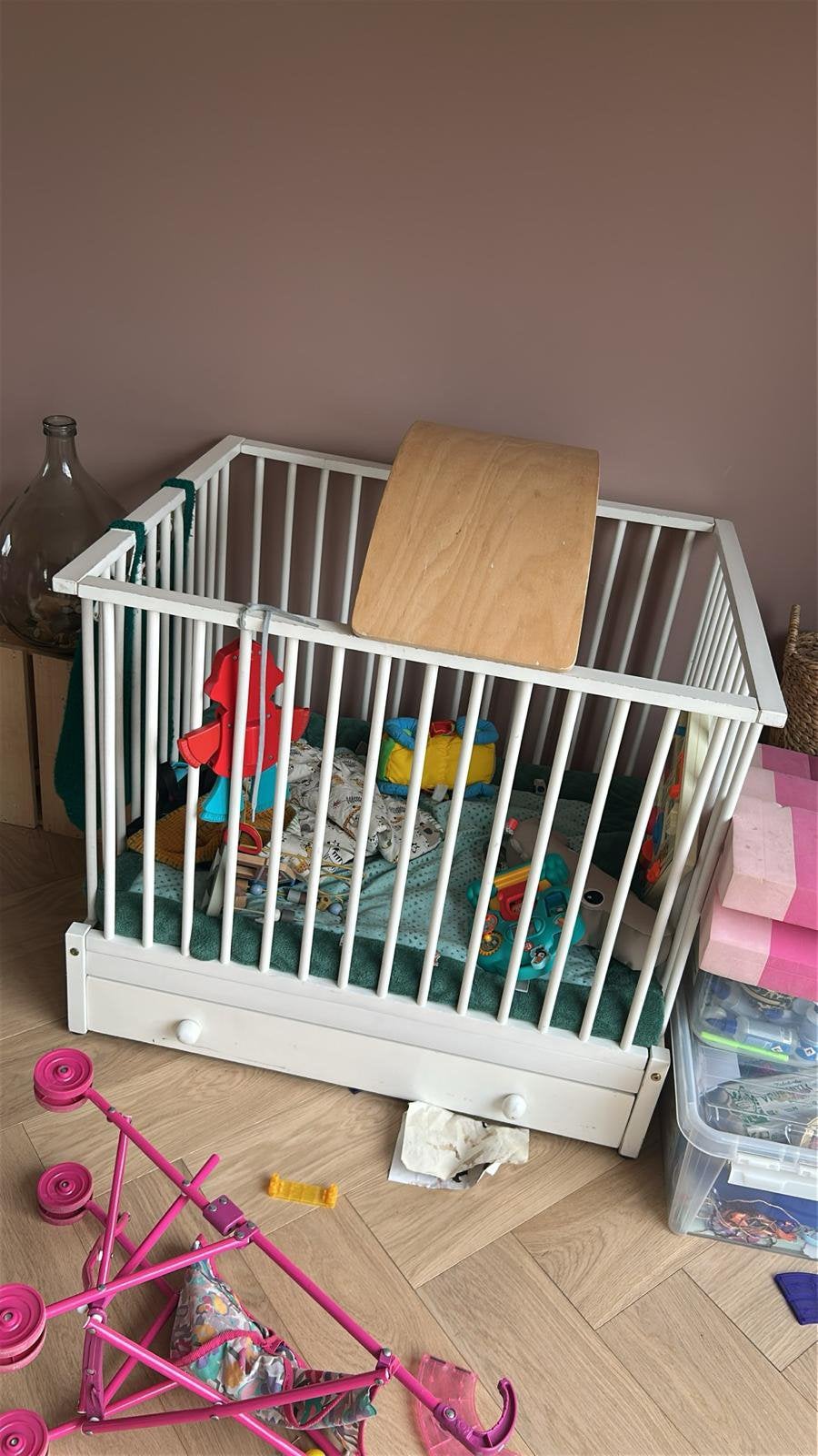 Baby box met kussen en lade onderin, Kinderen en Baby's, Babywiegjes en Ledikanten, Ophalen, Gebruikt, Overige typen