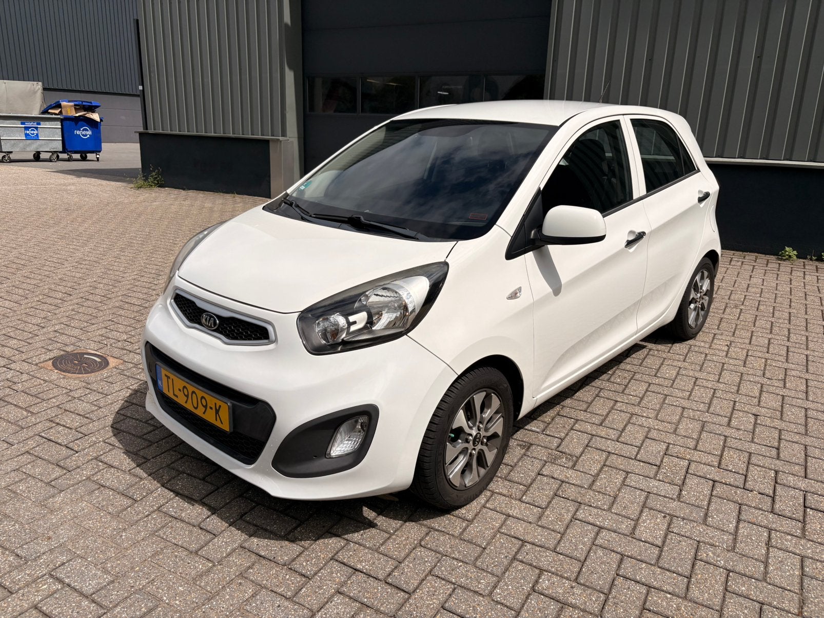 Kia Picanto 1.0 5-DRS 2013 | 104.692 km | stoelverwarming, Voorwielaandrijving, 400 kg, Wit, 24 km/l