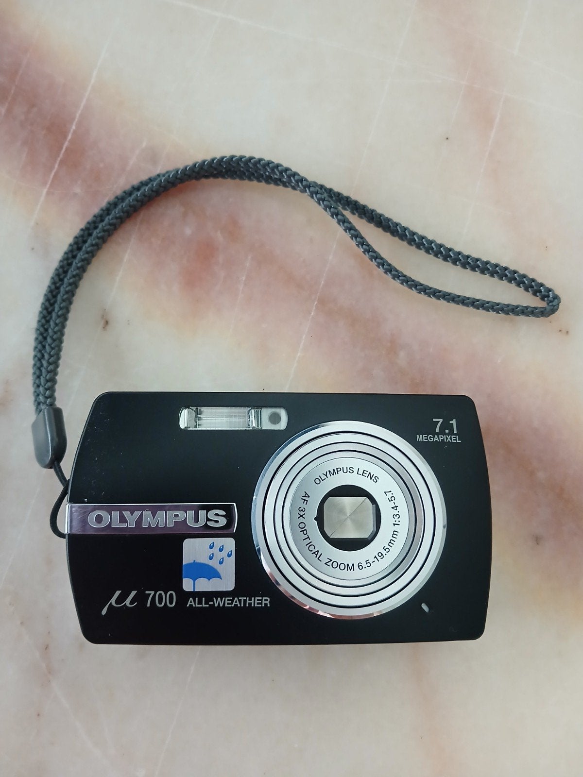 Olympus µ 700 (Stylus 700) digitale camera met accessoires, Ingebouwde flitser, Geheugenkaart, Ophalen of Verzenden, Zo goed als nieuw
