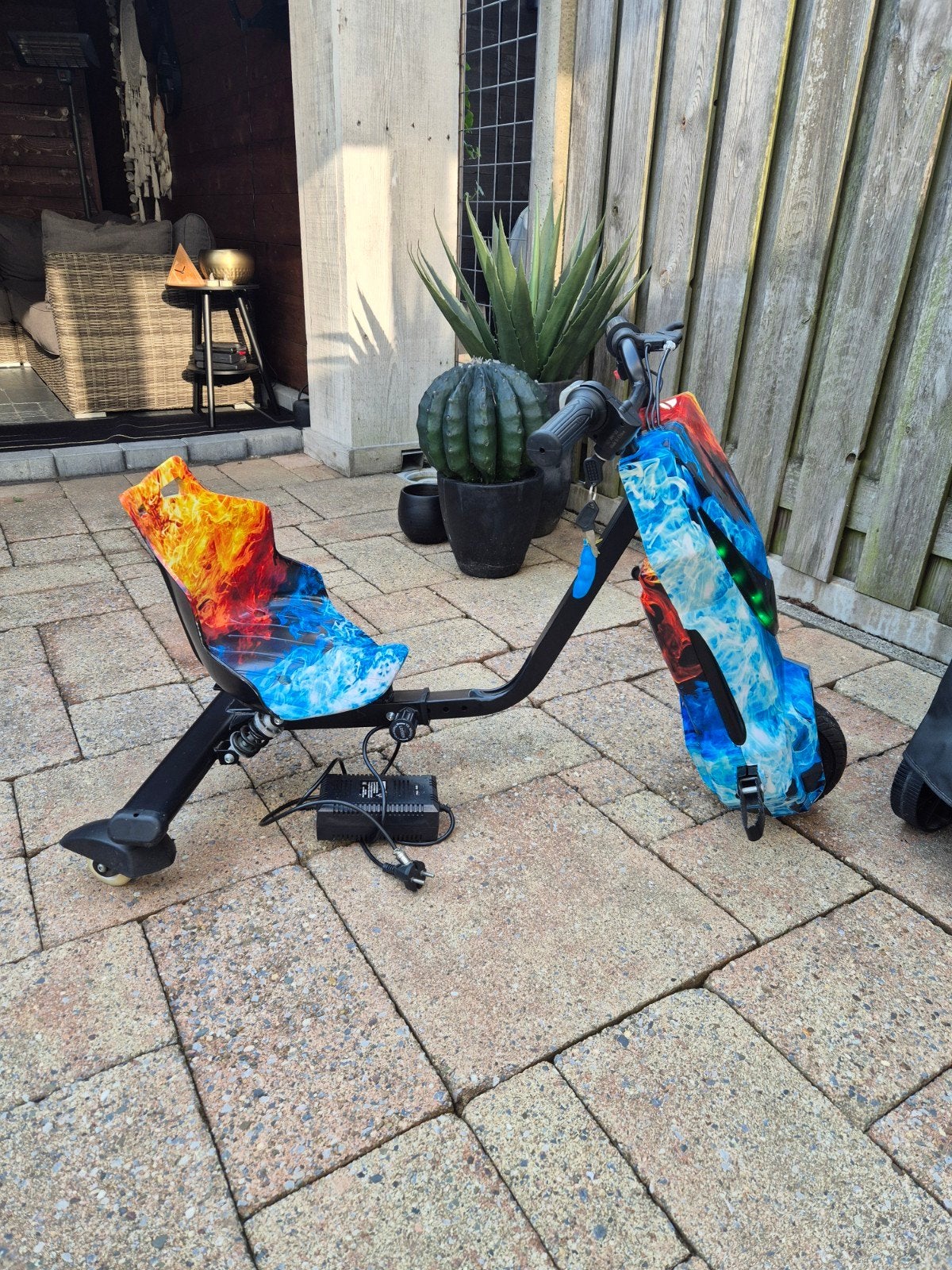 electrische drift trike, Kinderen en Baby's, Zo goed als nieuw