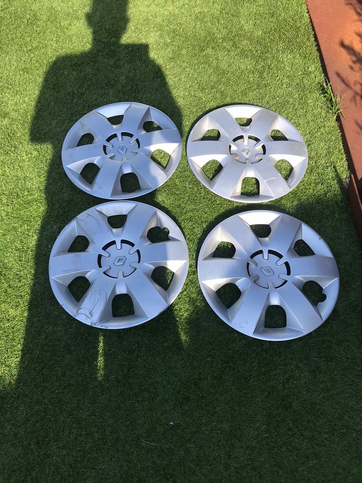 Origineel set Renault wieldoppen 4 stuks, Auto diversen, Wieldoppen, Ophalen, Gebruikt
