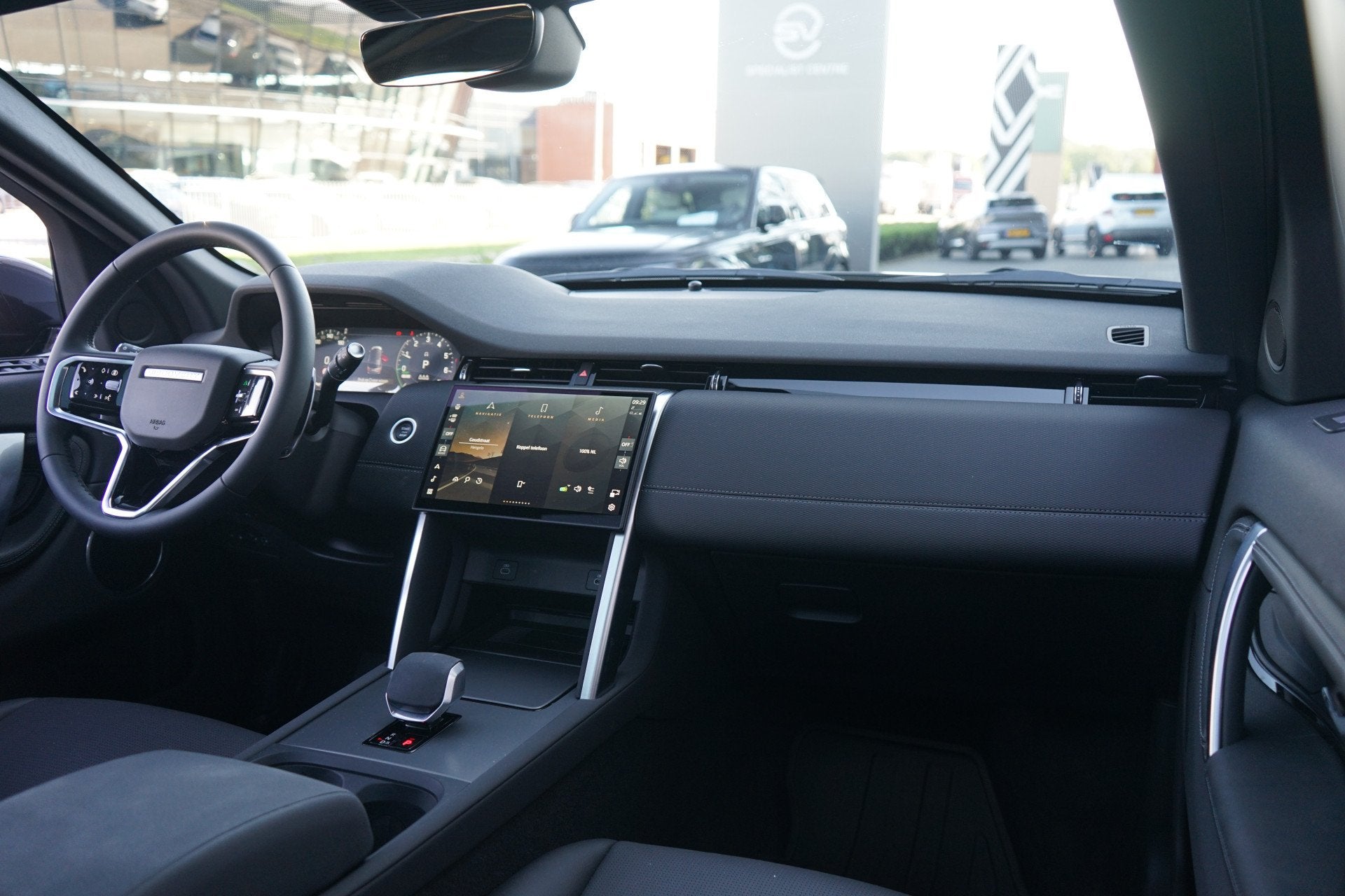 Land Rover Discovery Sport P270e PHEV Business Edition Dynam, Zwart, Adaptive Cruise Control, Discovery Sport, Bedrijf