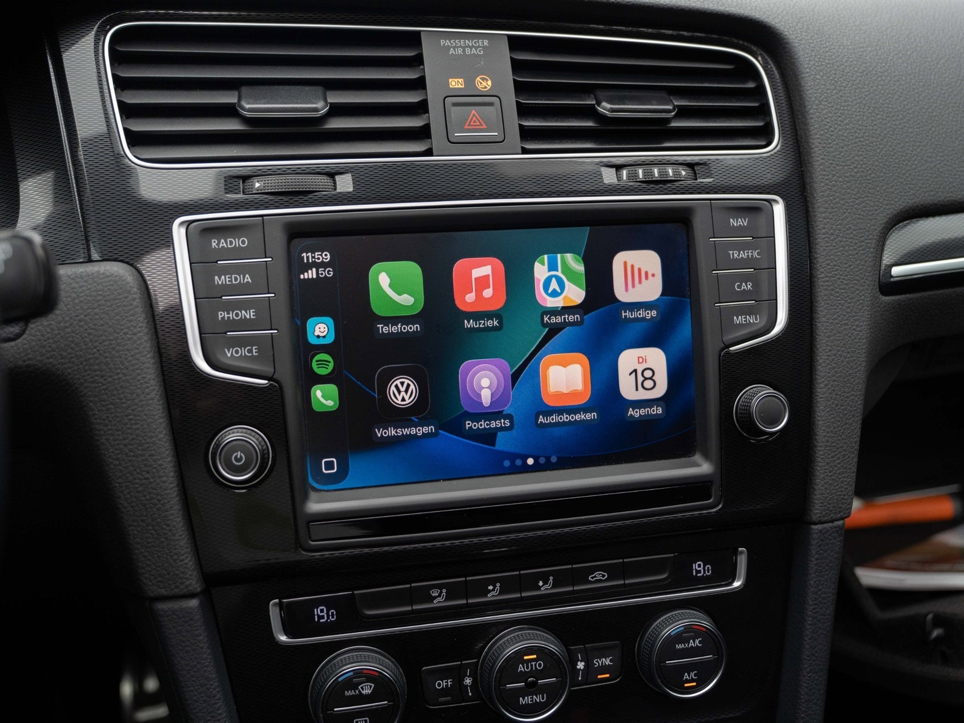 Volkswagen Golf 1.4 TSI GTE | PANORAMADAK | APPLE CARPLAY |, Auto's, Gebruikt, 4 cilinders, 150 pk, Blauw