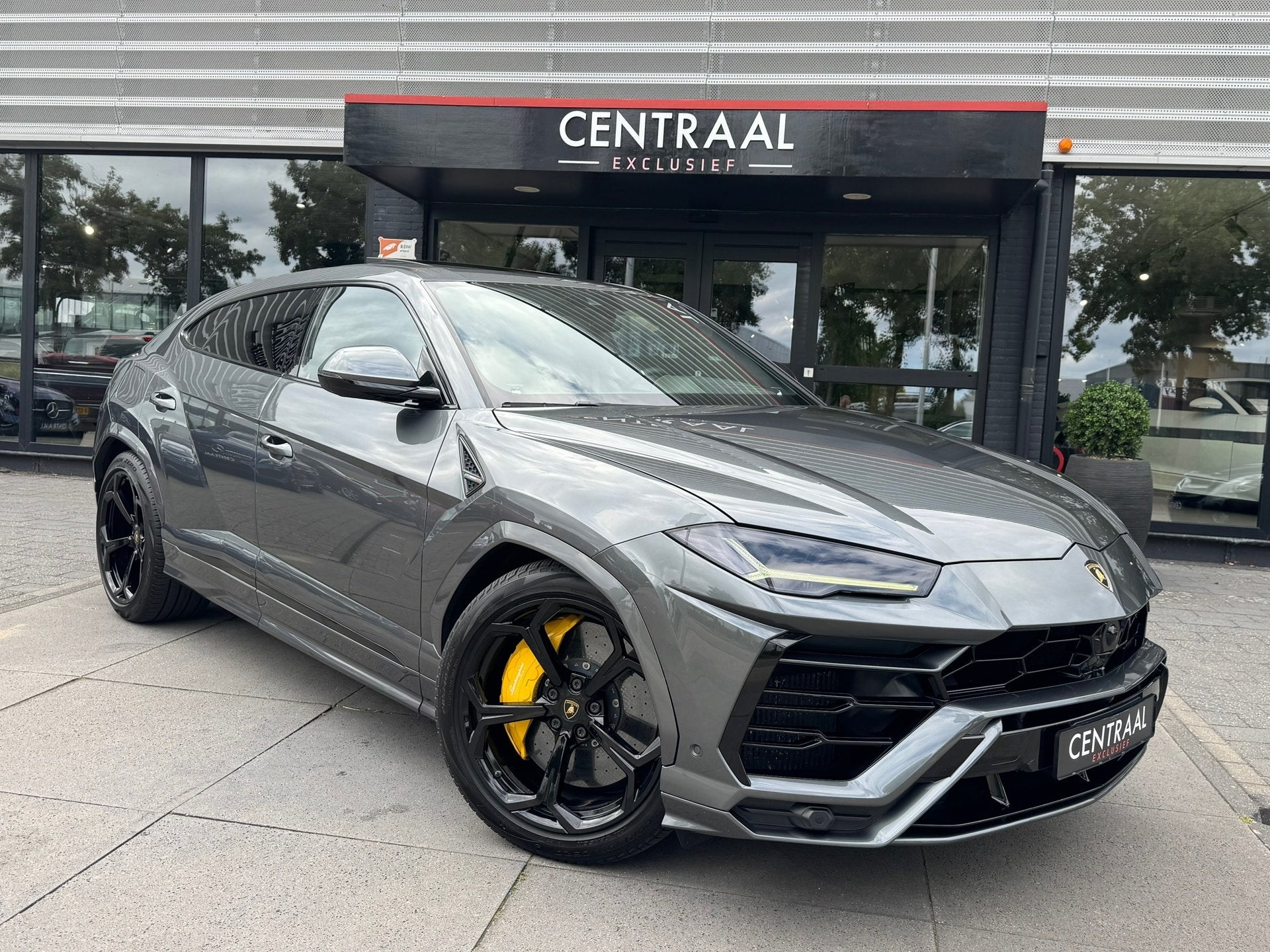 Lamborghini Urus 4.0 V8|Pano|Keramisch|B&O|Massage|Luchtveri, Auto's, Automaat, Urus, Gebruikt, Leder