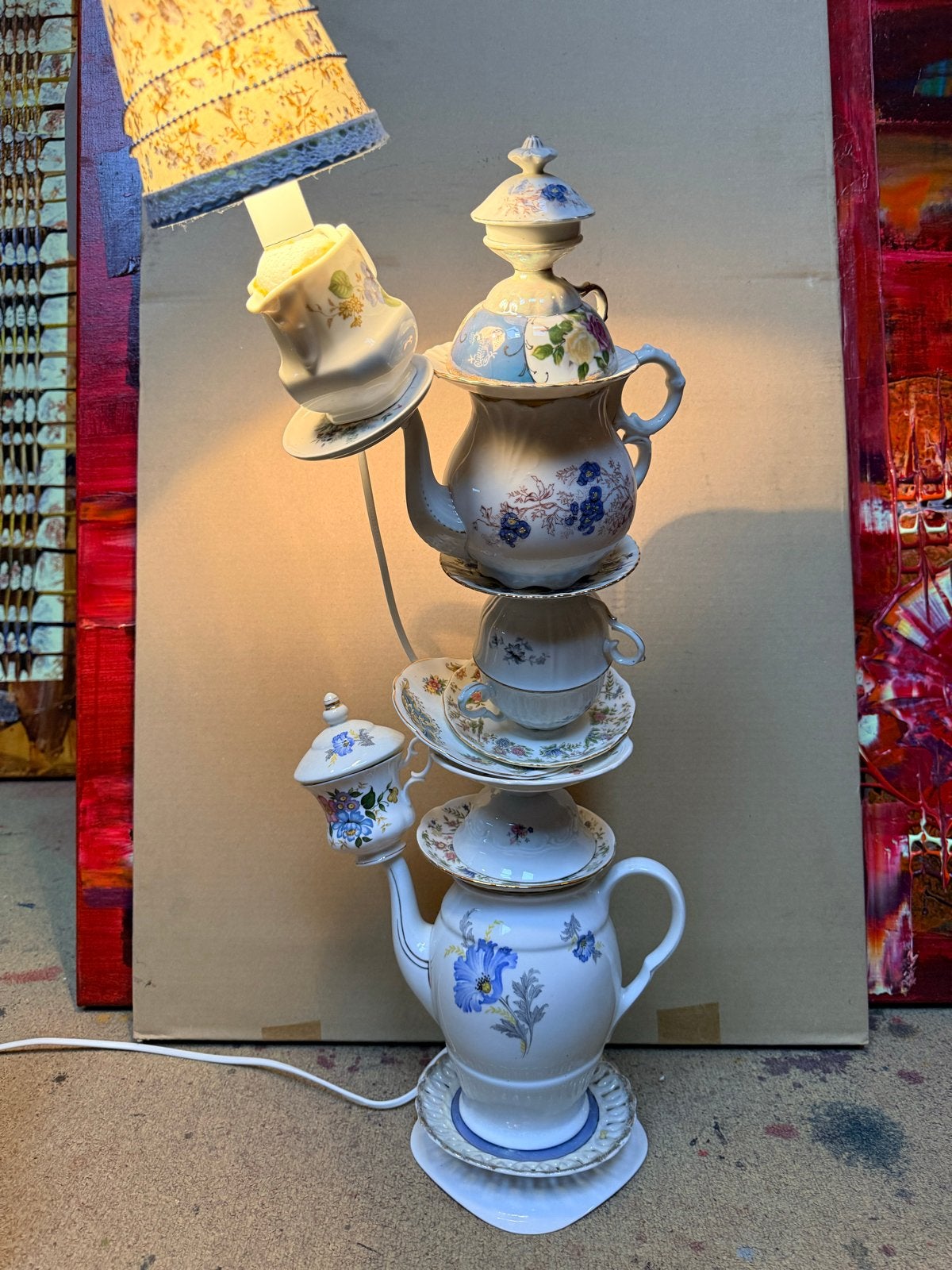 Uniek Schemerlampje van Vintage Servies - Oma's Stijl, Ophalen