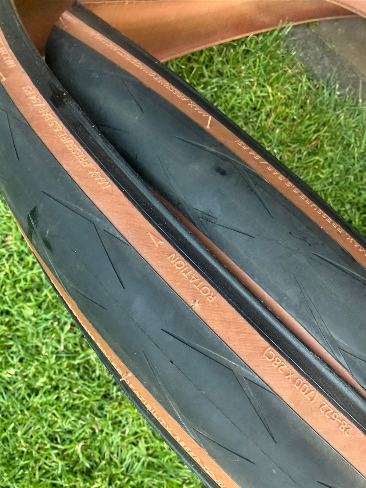 Hutchinson Blackbird 28x700c, Band, Ophalen of Verzenden, Zo goed als nieuw, Rubber