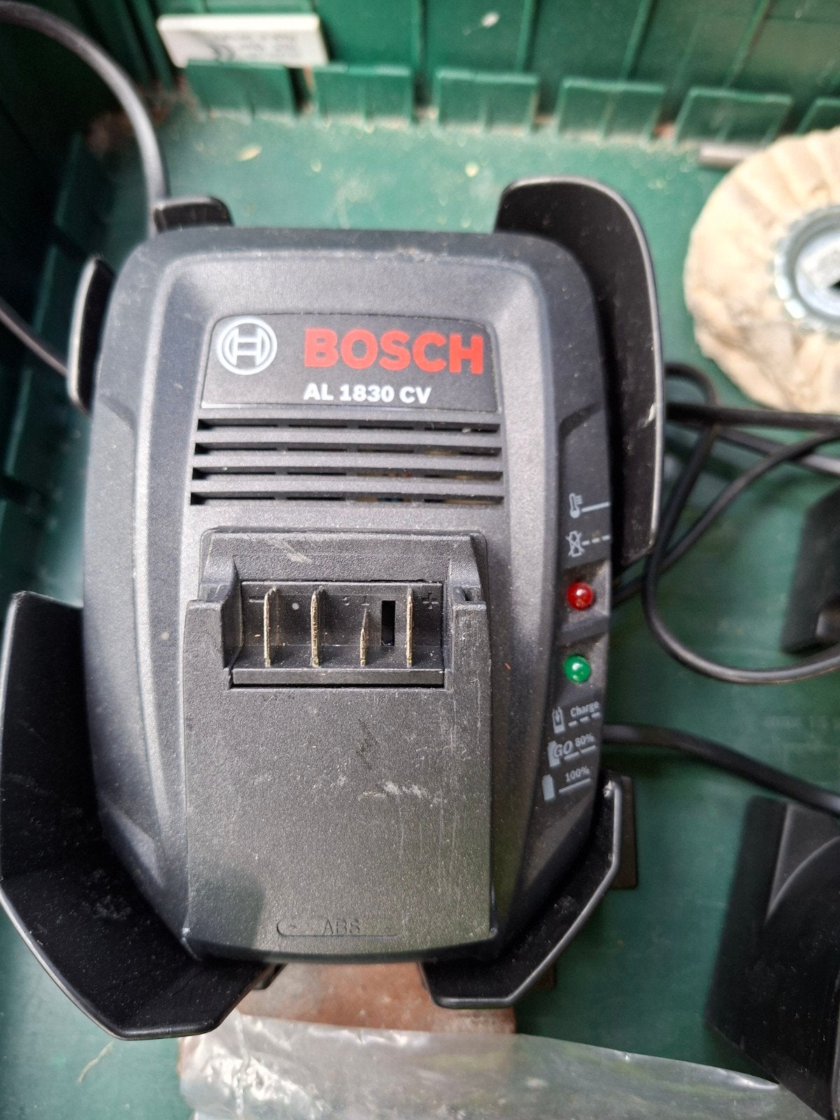 Bosch Snellader AL 1830 CV voor 14.4V-18V Accu's, Ophalen of Verzenden, Zo goed als nieuw