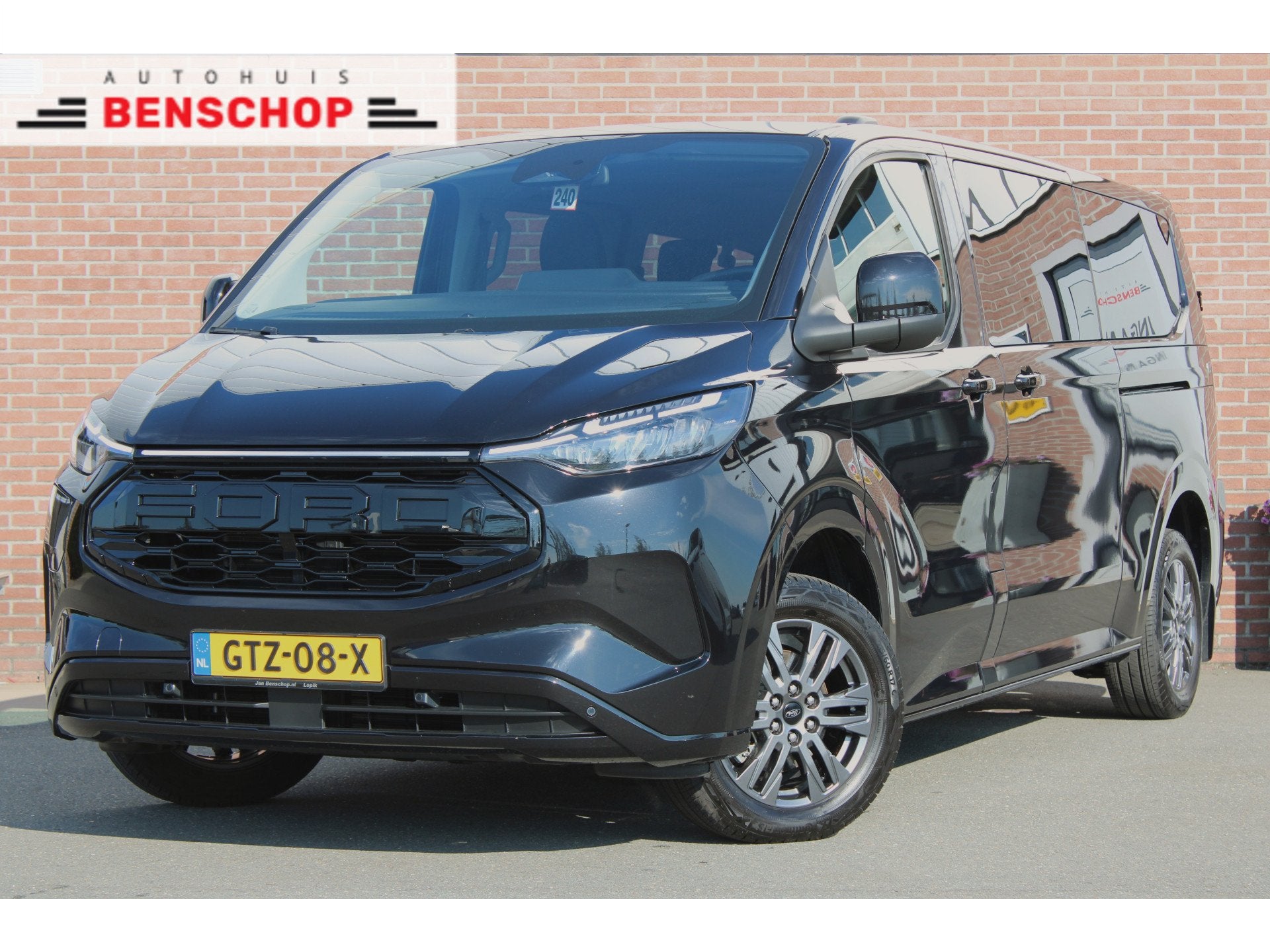 Ford Transit Custom 340 L2H1 Limited 65 kWh |8-PERSOONS|ACC|, Auto's, Automaat, Gebruikt, Overige carrosserieën, 2000 kg