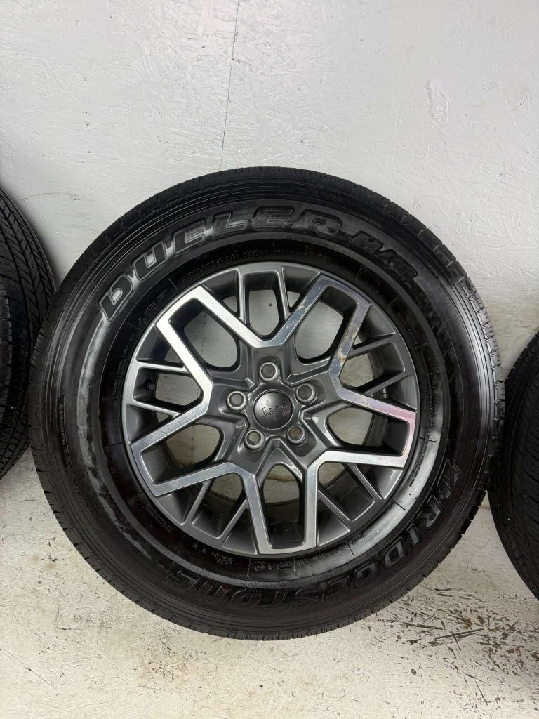 5x Originele Jeep Wrangler JL JK Gladiator velgen 18" 5x127, Auto-onderdelen, Banden en Velgen, Niet ingevuld, 18 inch, Gebruikt