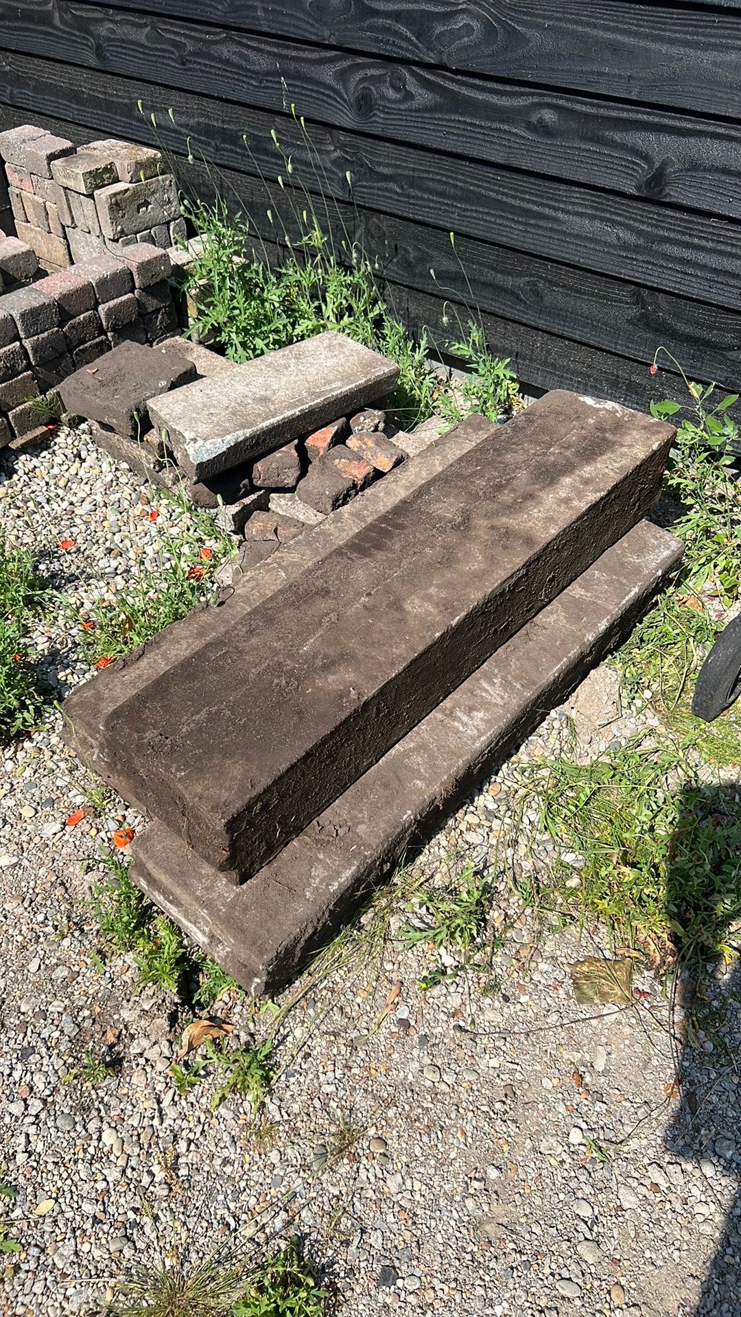 Drie zware betonnen trottoirbanden, Tuin en Terras, Bielzen en Borders, Ophalen, Gebruikt, Minder dan 25 cm, Beton