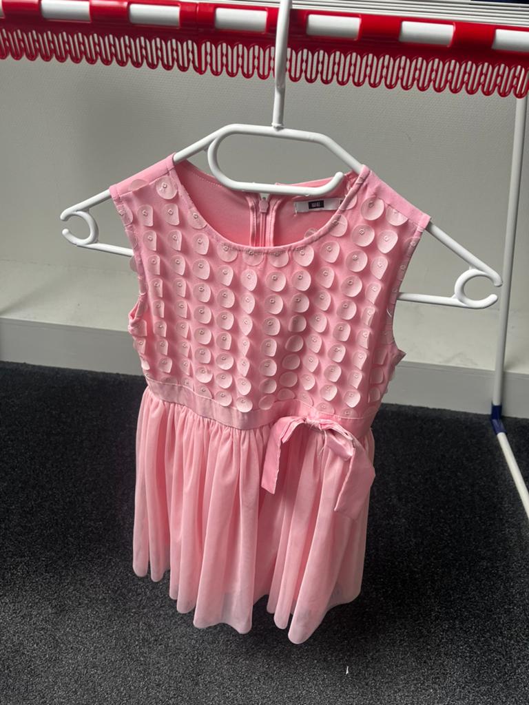 Feestelijke roze jurk maat 110/116, Ophalen of Verzenden, Zo goed als nieuw, Meisje, Jurk of Rok