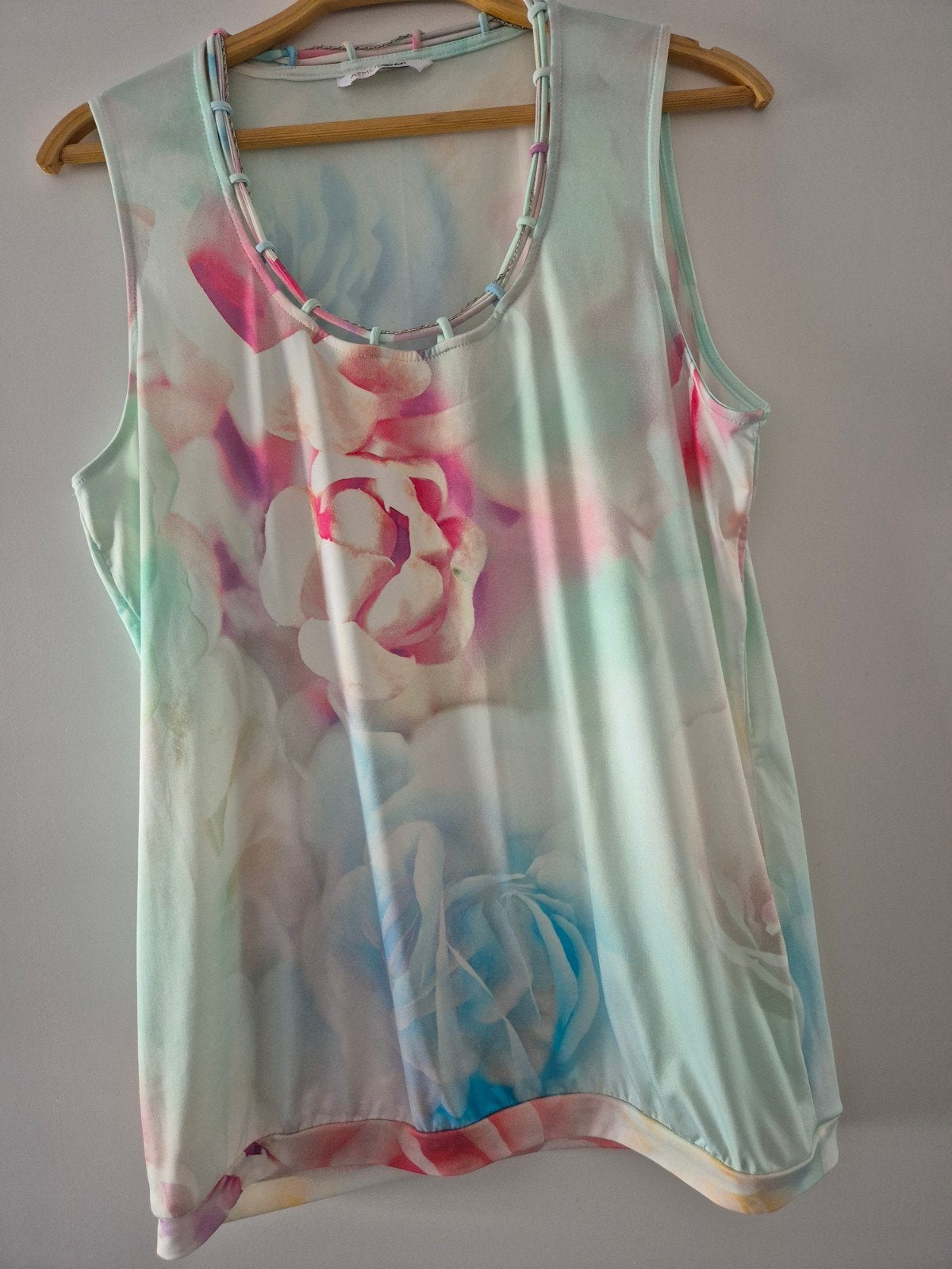 prachtige  travelstof top  maat  40, Kleding | Dames, Ophalen of Verzenden, Zo goed als nieuw, Maat 38/40 (M), Korte mouw
