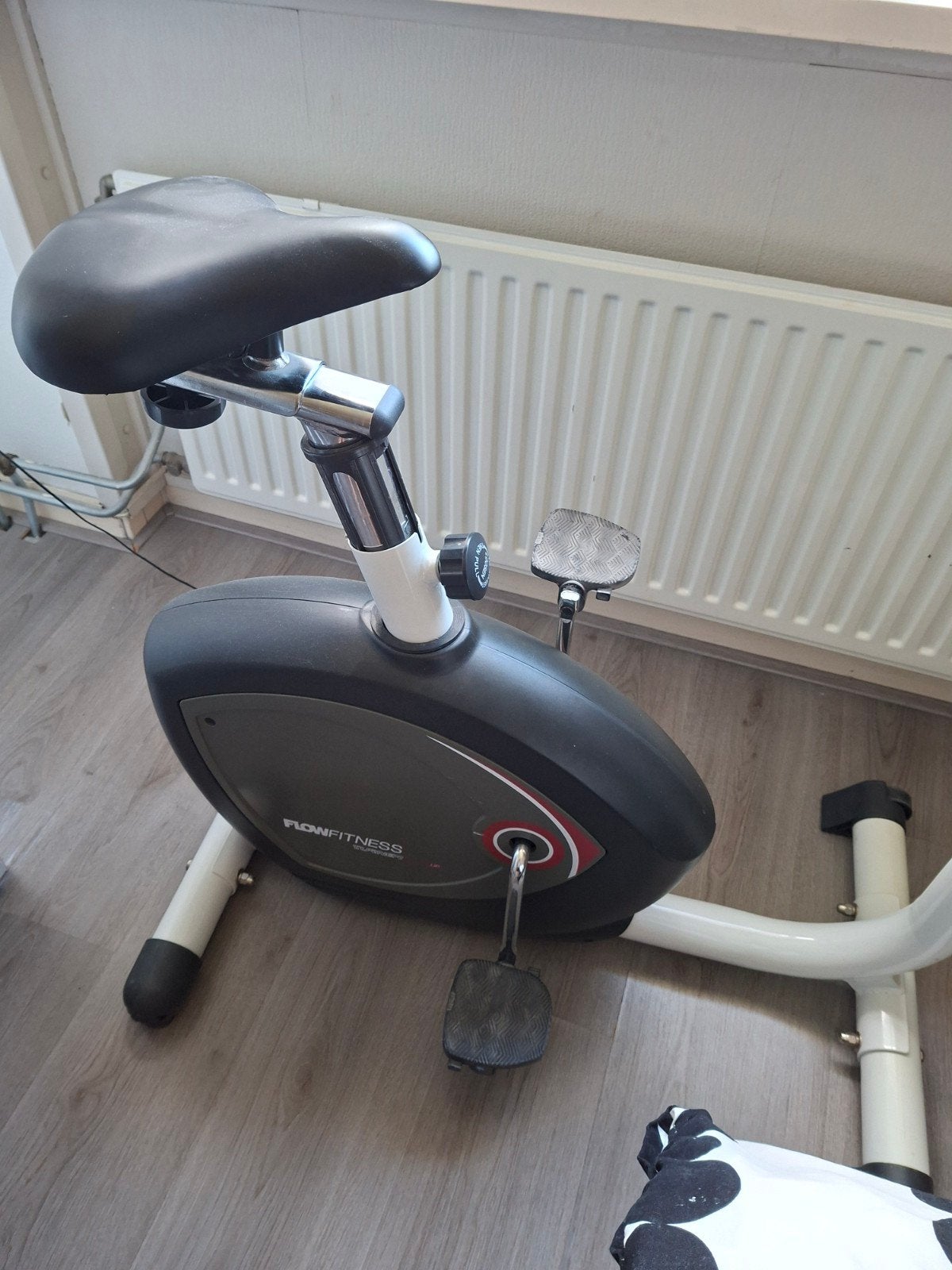 Flow Fitness Turner Hometrainer - Zo goed als nieuw, Ophalen