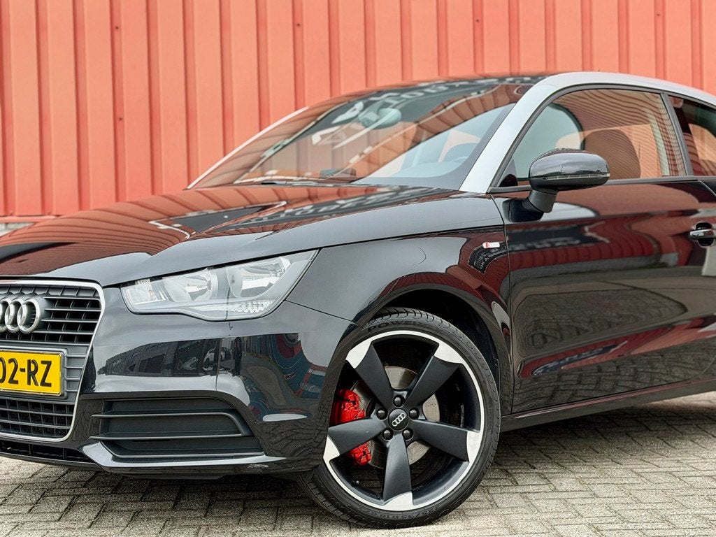 Audi A1 1.4 TFSI Pro Line S Automaat PDC Navi AC 18" BT MFS, Auto's, Audi, Euro 5, Stof, 4 cilinders, 4 stoelen