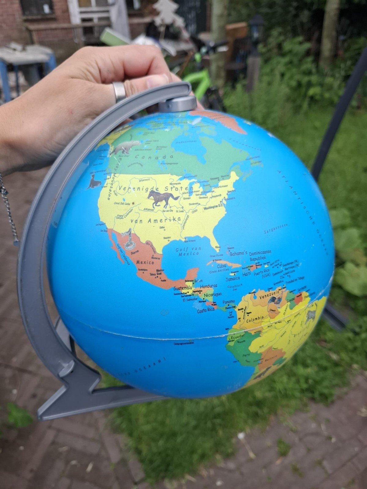 Wereldbol TipToi, Ophalen