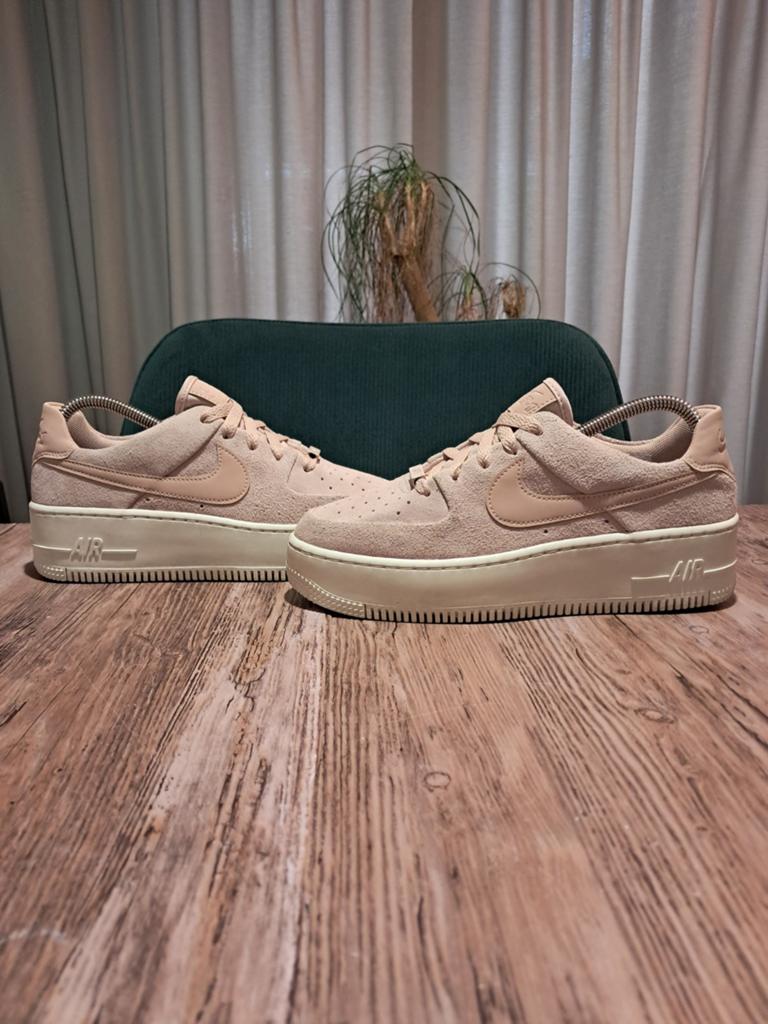 Nike Air Force 1 Sage 'Particle Beige' Size 38, Beige, Nike, Ophalen of Verzenden, Sneakers of Gympen