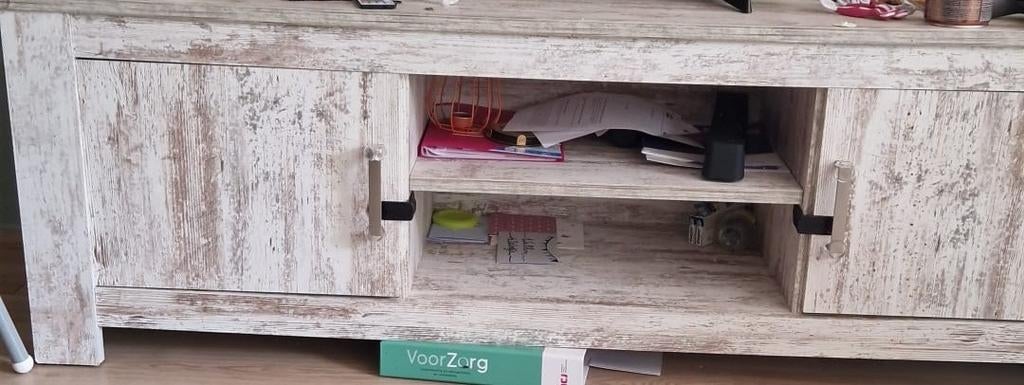 Tv meubel gratis ophalen!! 180x50x45, Huis en Inrichting, Kasten | Televisiemeubels, Ophalen, Gebruikt, 100 tot 150 cm, Minder dan 100 cm