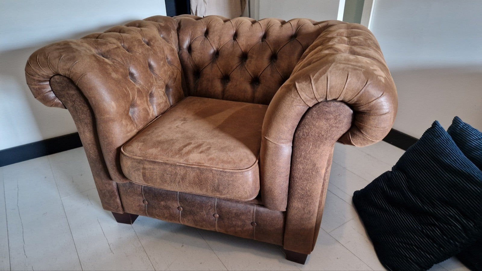 Chesterfield look fauteuil bruin, Huis en Inrichting, Banken | Sofa's en Chaises Longues, Ophalen, Gebruikt, Eenpersoons, Chesterfield