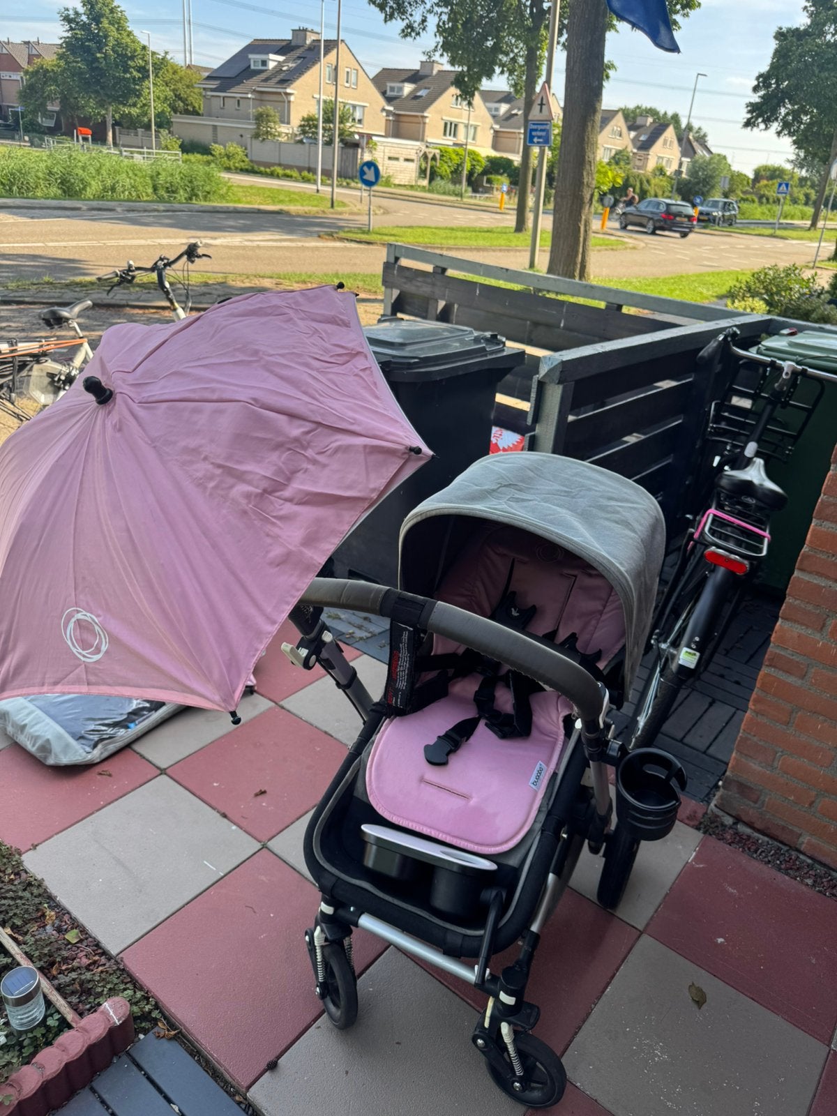 Roze/grijs/blauw kinderwagen van het merk BUOABO, Ophalen, Gebruikt, Regenhoes