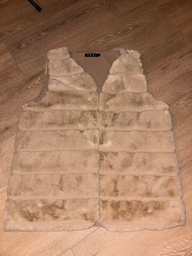 Mooi E.M.O.I. faux fur gilet in maat L, Ophalen of Verzenden, Gedragen, Maat 42/44 (L), Beige