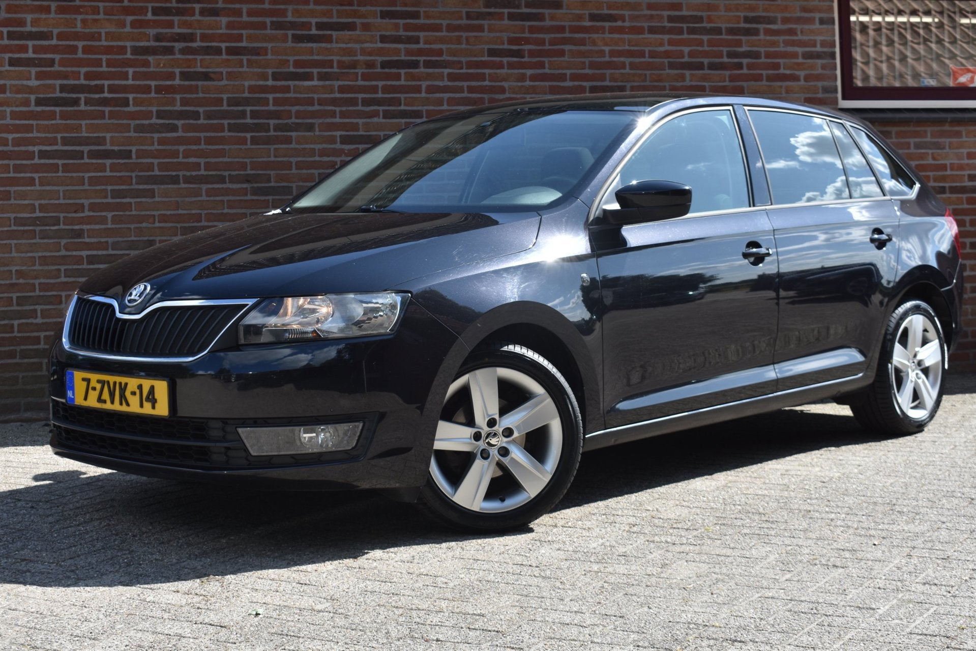 Skoda Rapid Spaceback 1.2 TSI Greentech Style Edition '15 Pa, Auto's, Skoda, Voorwielaandrijving, Euro 5, Zwart, 4 cilinders