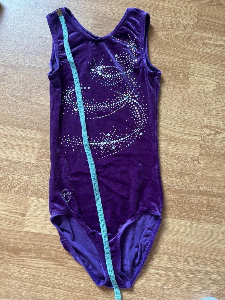 Mooi turnpakje 140cm, Sport en Fitness, Turnen, Paars, Zo goed als nieuw, Turnpak(je), Kindermaat 122 t/m 140