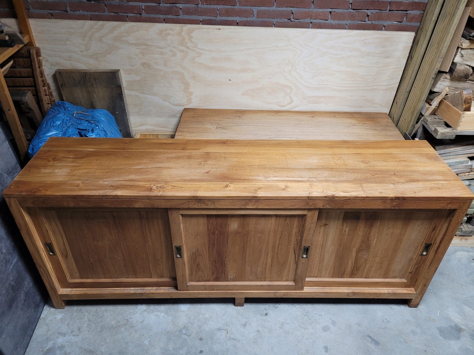 Teakhouten dressoir met schuifdeuren, Ophalen, Gebruikt, 150 tot 200 cm, Teakhout