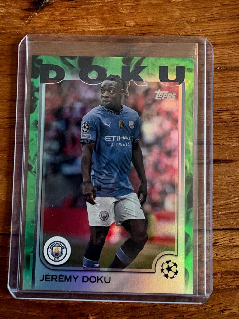 Jérémy Doku Voetbalkaart 53/99 - Manchester City 2023/24, Ophalen of Verzenden, Nieuw, Buitenlandse clubs, Spelerskaart