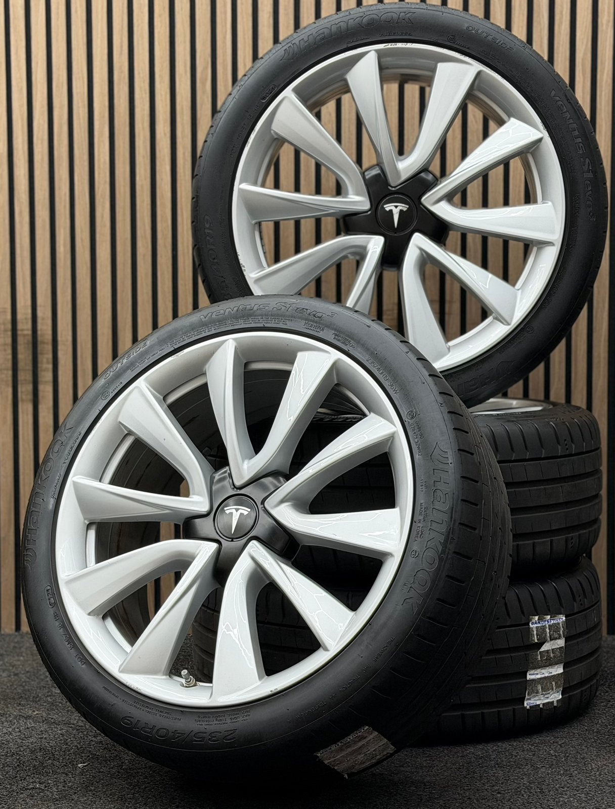 Originele 19 inch Tesla Model 3 5x114.3 ET40 TPMS 235/40/19, Auto-onderdelen, Banden en Velgen, ., Banden en Velgen, 235 mm, .