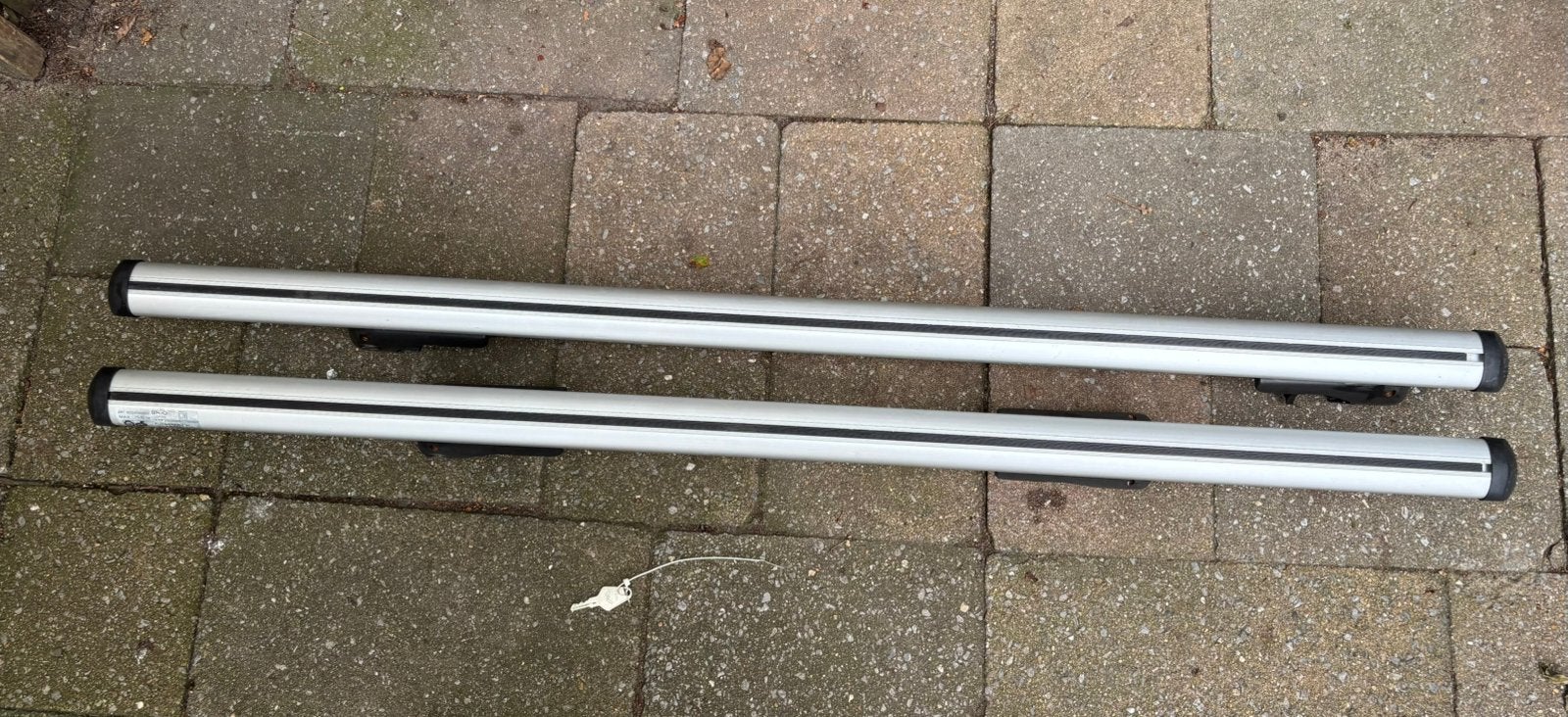 TK Menabo/Brio dakdragers aluminium 1200mm voor dakrail, Ophalen, Gebruikt
