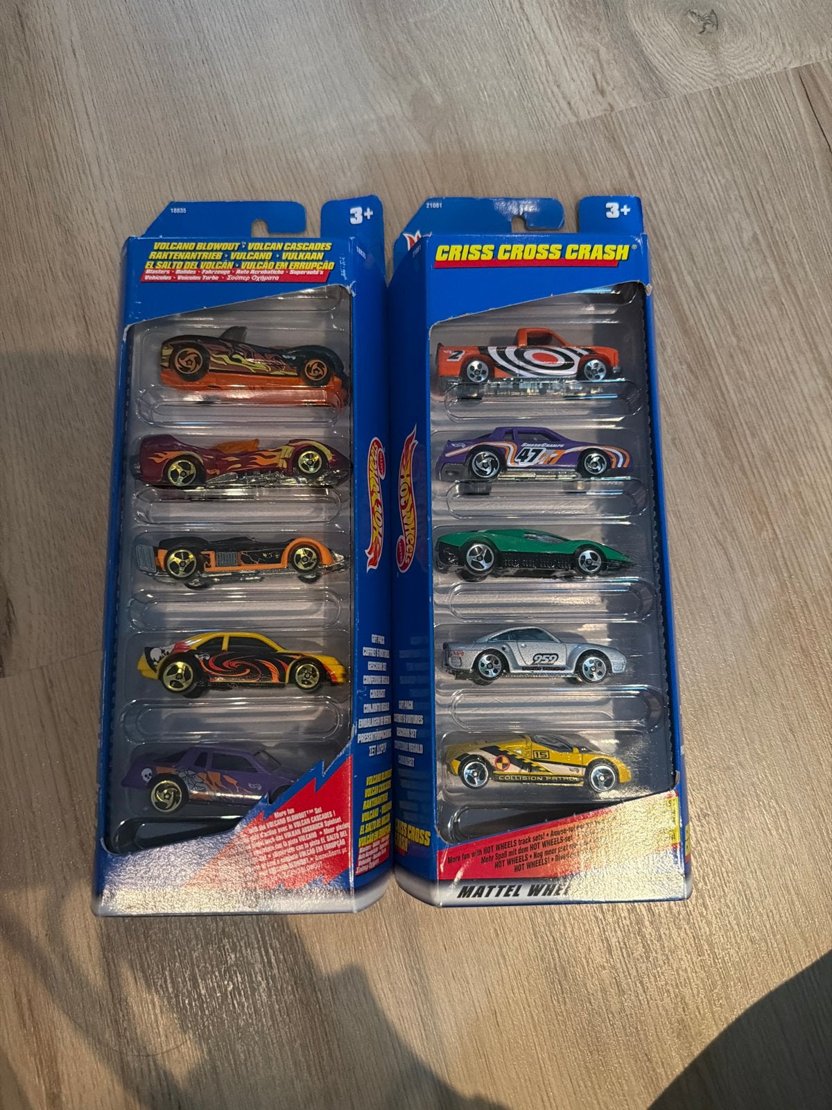 Hot Wheels 5-pack: Volcano Blowout & Criss Cross Crash, Ophalen of Verzenden, Nieuw